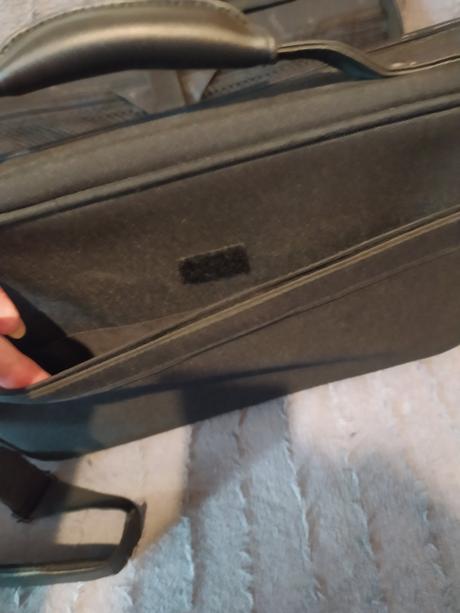 Kapsa do školy i na notebook,