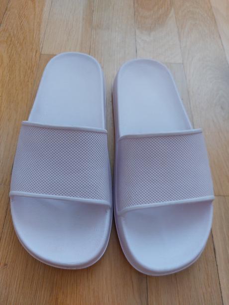 Šľapky veľkosť 37, 37