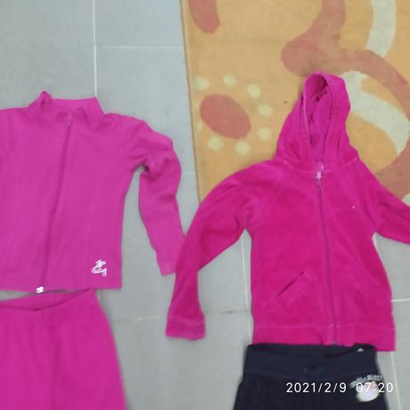 Balík dievčenskych teplákov a bundičiek,v.128/134,, 122–134