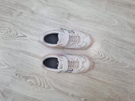 Tenisky - telesná, 35