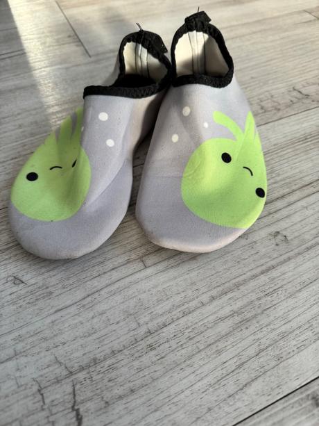 Topánky do vody, 30