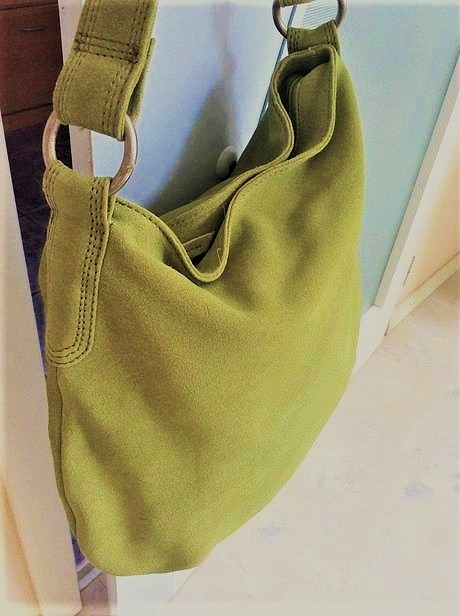 Semišová hobo kabela,