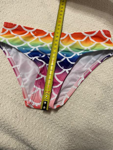 Dvojdielne plavky, 104