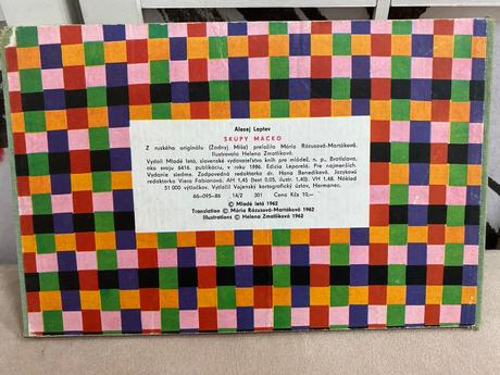 Kniha- skúpy macko, 