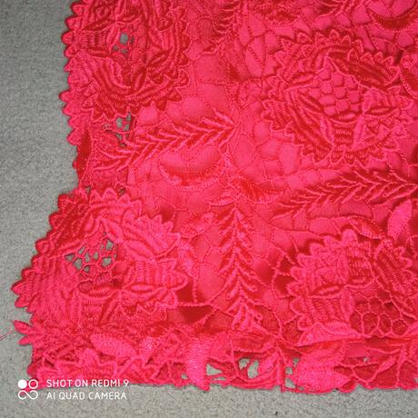 Spoločenské šaty, 42