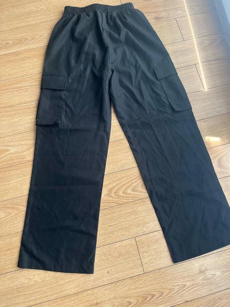 Čierne kapsáčové nohavice pre dievča, s