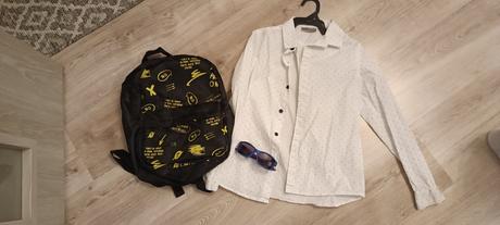 Oblečenie veľkosť 134/140+ruksak a slnečné okuliar, 122–134