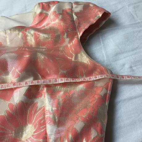 Damske saty 36 nove, s