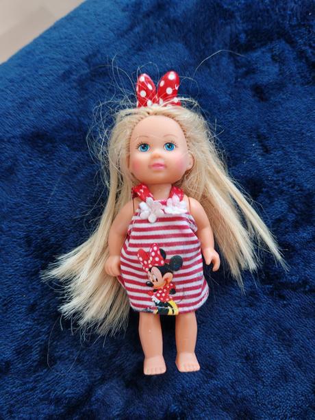 Mala bábika aj do ručičky,aj na cesty, 