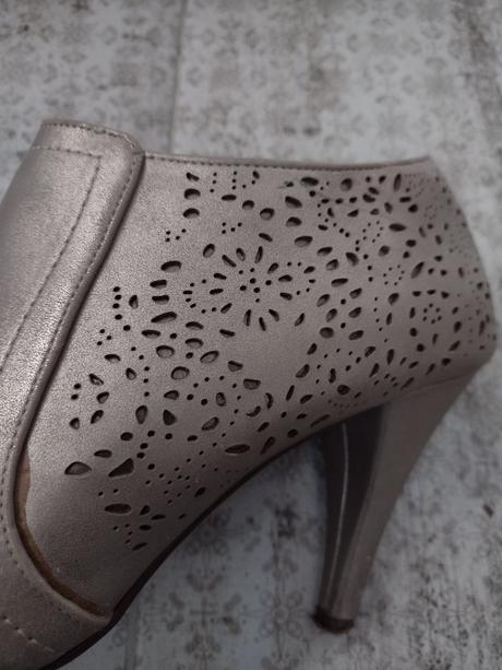 Dámske topánky, 41