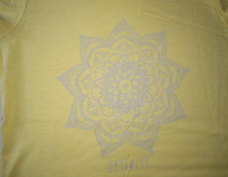 Žlté tričko s potlačou, s