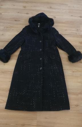 Kabat s kozusinou, 44