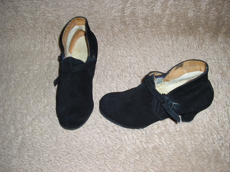 1042. čierne topánky, 38
