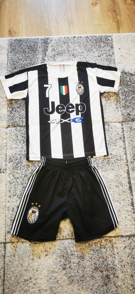 Dres ronaldo, 134