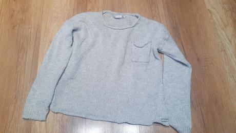 Dievčenský sveter, 146