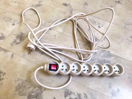 Predpäťová predlžovačka 5m/6x zásuvka, 