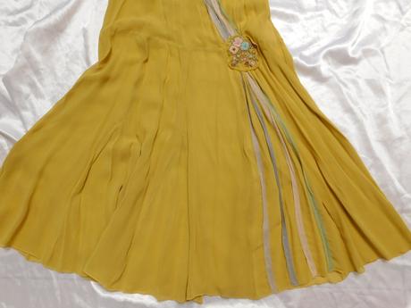 Luxusne hodvabne šaty, 38