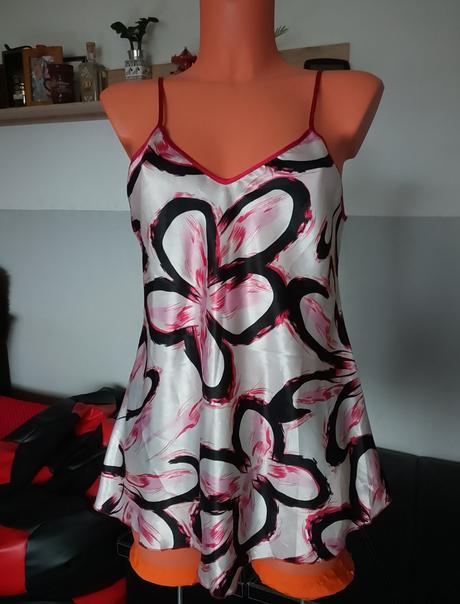 Saténová nočná košeľa v.m, m