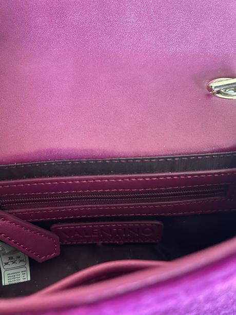 Valentino kabelka, valentino