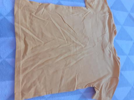 Zlte dievcenske tricko, 122