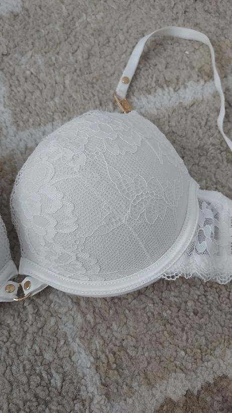 Vystuzena podprsenka, new yorker,75a