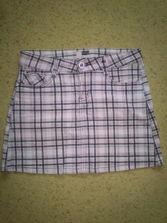 Karovaná  bledoruzova sukňa, 140