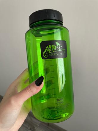 Zelena fľaša na pitie, 