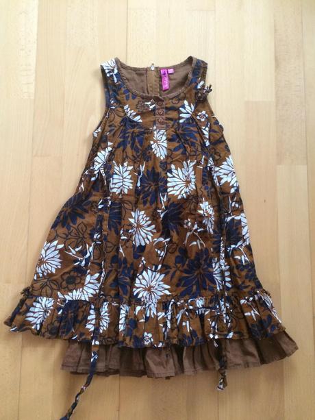 Hnede bavlnene saty, 110