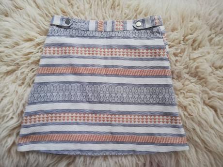 Sukna, river island,146