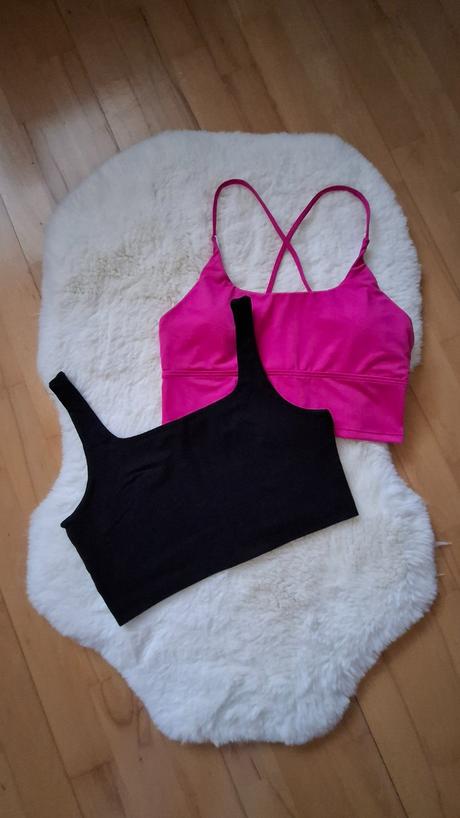 Crop topy/sportove podprsenky/topy, s