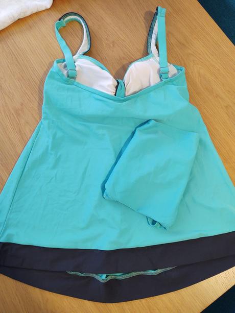 Predám krásne tehotenské plavky 2x oblečené, 40