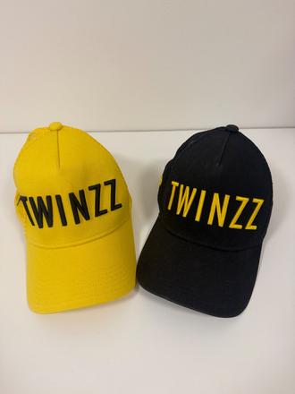 2x šiltovka twinzz,