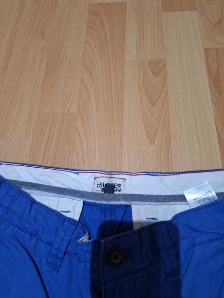 Krátke nohavice, tommy hilfiger,30