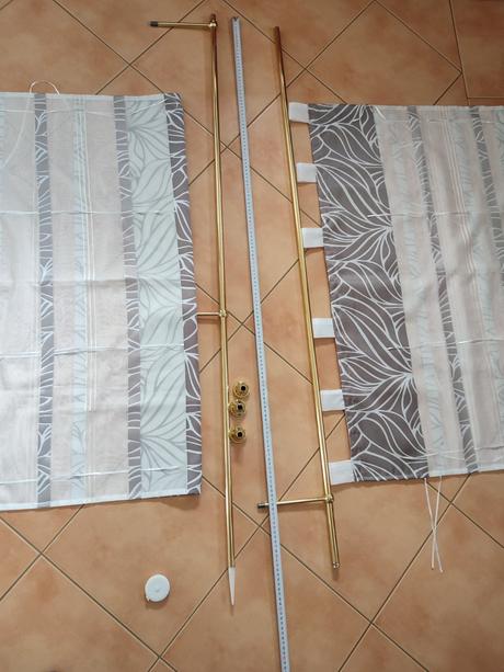 Záclony aj s garnižou, 