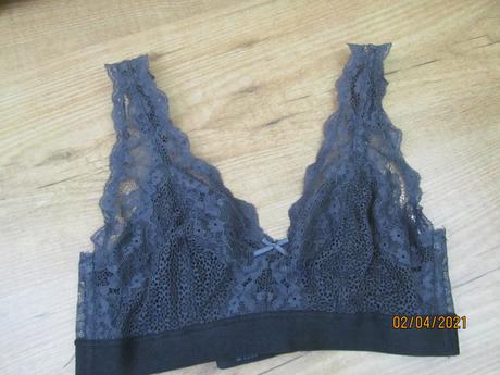 Cipkovana podprsenka, 70b