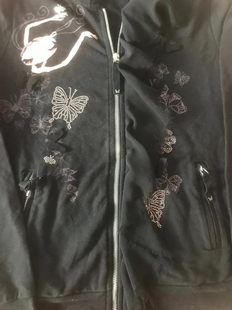 Mikina krasna, vel. s, zn. max mara, s