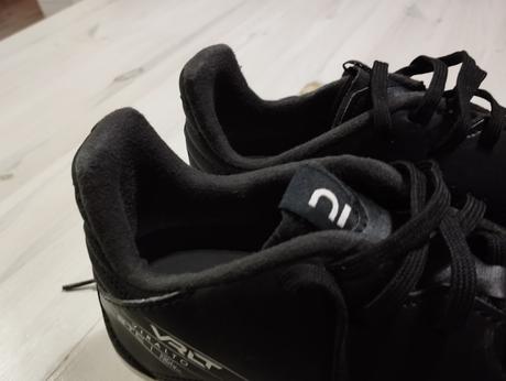 Kopačky kolíky kipsta viralto koža, 39