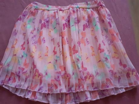 Bledoruzova dievcenska sukna s motylmi, h&m,104