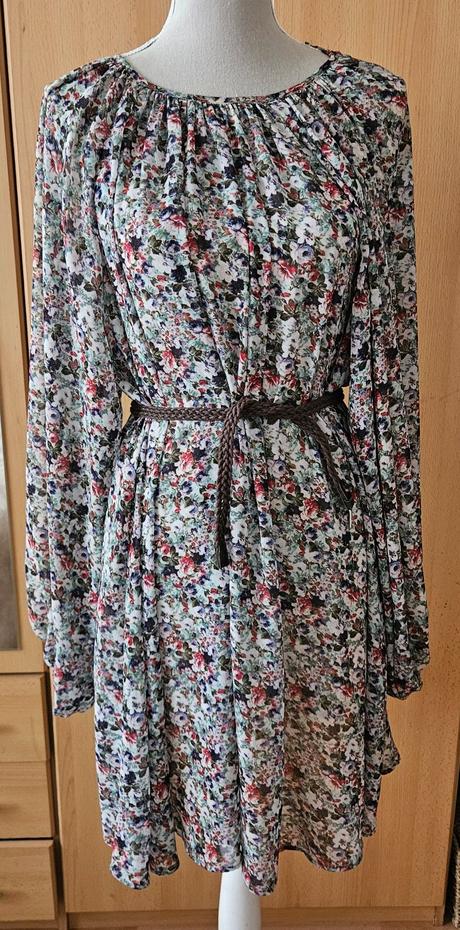 Pekné lahulinké šaty mango, mango,m