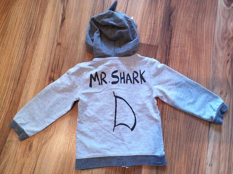 Mikinka shark, c&a,86