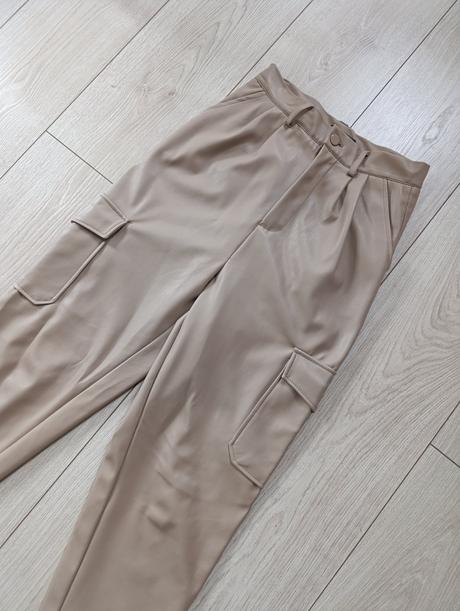 Kožené nohavice, 36