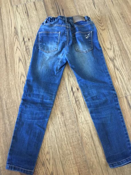 Dievčenské rifle, reserved,122