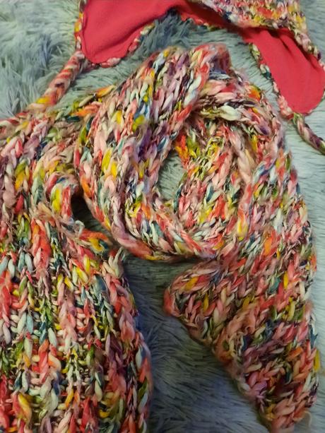 Krásny kompletík čiapka a šál 134/140, 140