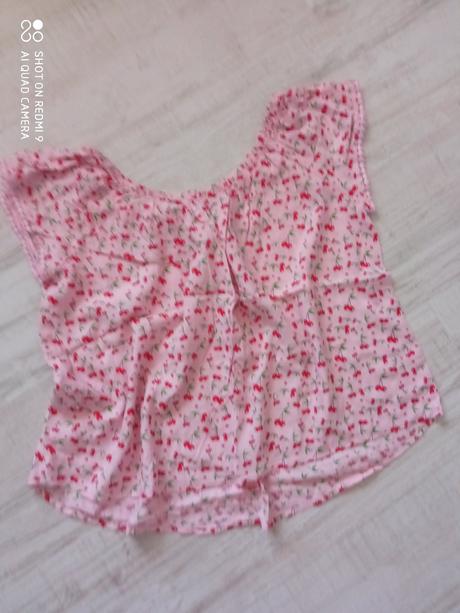 Blúzka, atmosphere,38