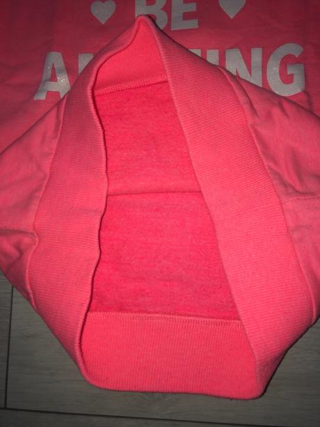 Pekná mikina, takko,146