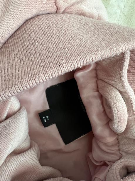 Prechodná bunda, 128