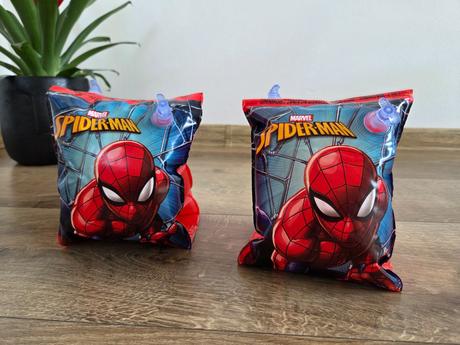 Spiderman nafukovacie koleso a rukávniky,