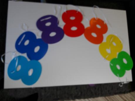 Girlanda číslo 8.,