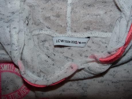 Tricko s kapucou, 146