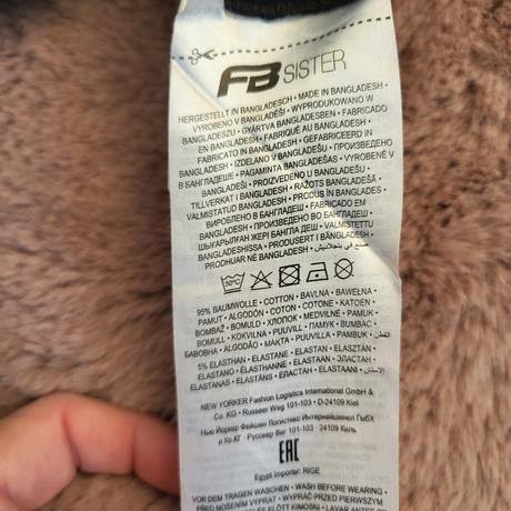 S/m priliehavé saty, new yorker,m